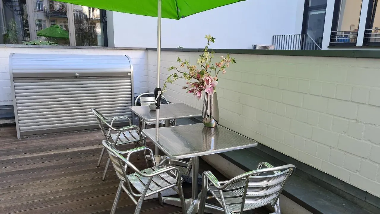 Hotel Cristall - Frankfurt City Frankfurt am Main 3*,  Almanya